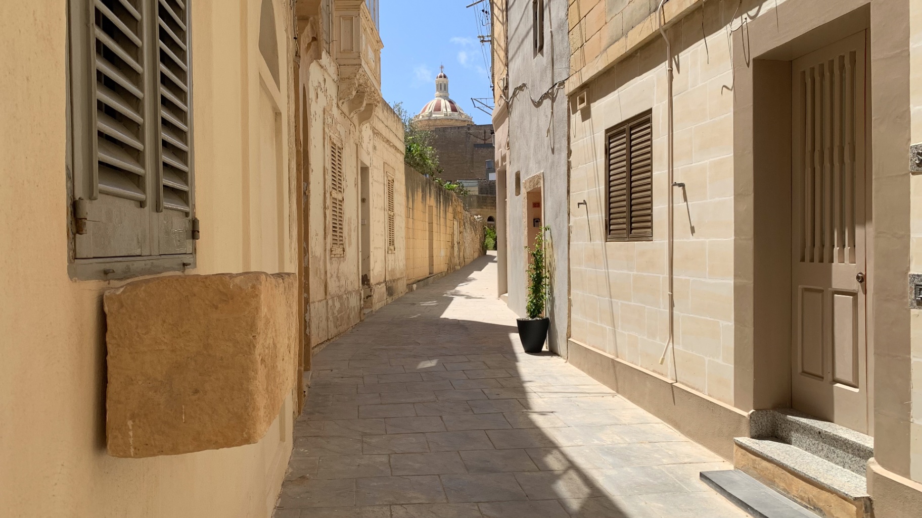 Quiet historic street near Mdina, Malta